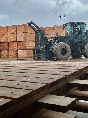 TRAPA forklift with mats